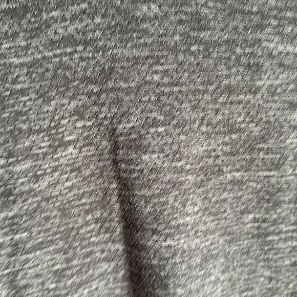 Lululemon Metal Vent Tech Mid Weight Half Zip Grey/Graphite Grey Size Large - Picture 4 of 7